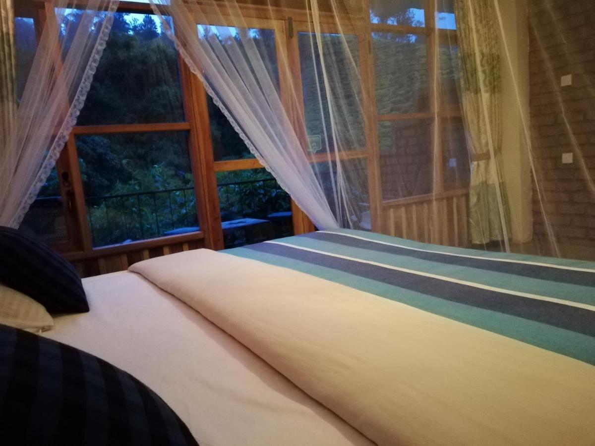 Ayubo Ella - Bed & Breakfast ภายนอก รูปภาพ