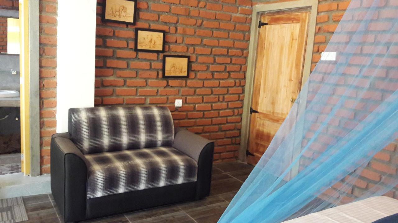 Ayubo Ella - Bed & Breakfast ภายนอก รูปภาพ