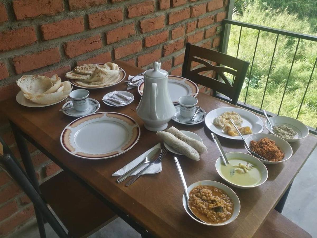 Ayubo Ella - Bed & Breakfast ภายนอก รูปภาพ
