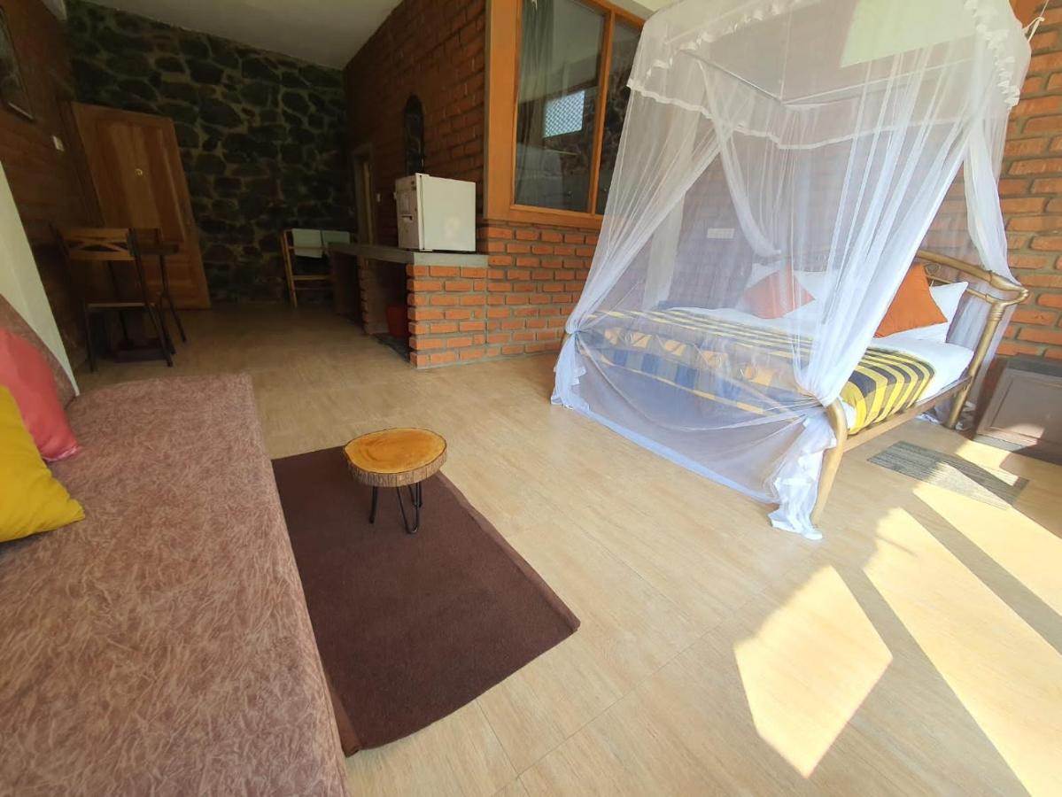 Ayubo Ella - Bed & Breakfast ภายนอก รูปภาพ